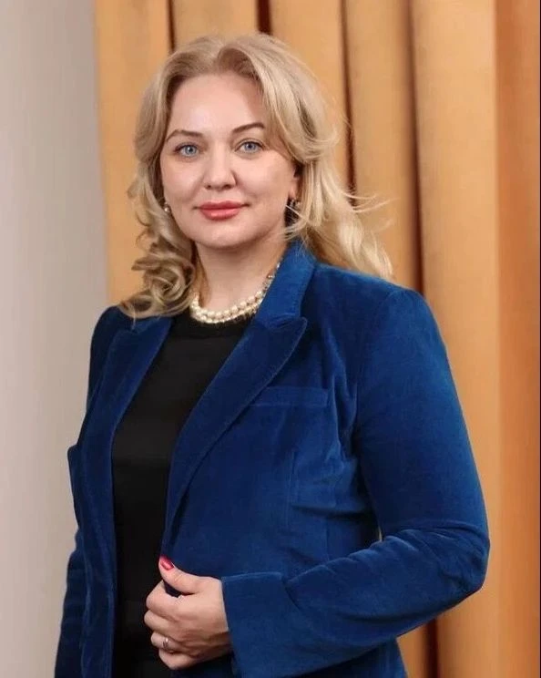 Приём граждан Заремы Бутаевой перенесён на 2 октября