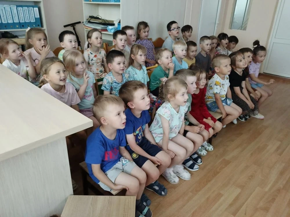 Сегодня ребята разновозрастной и старшей групп, в рамках реализации программы дополнительного образо