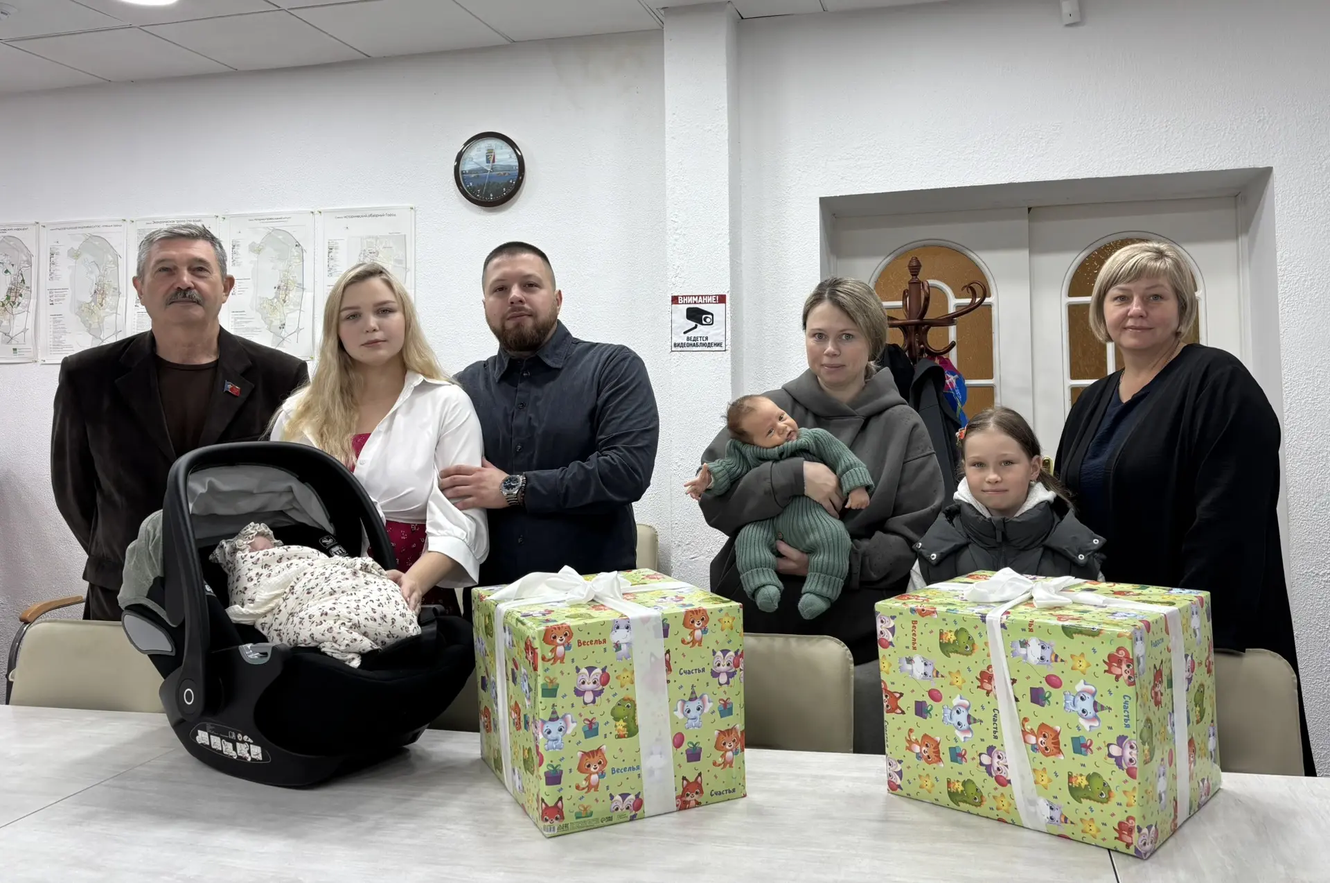🎁 Ещё три семьи поздравили с рождением детей!