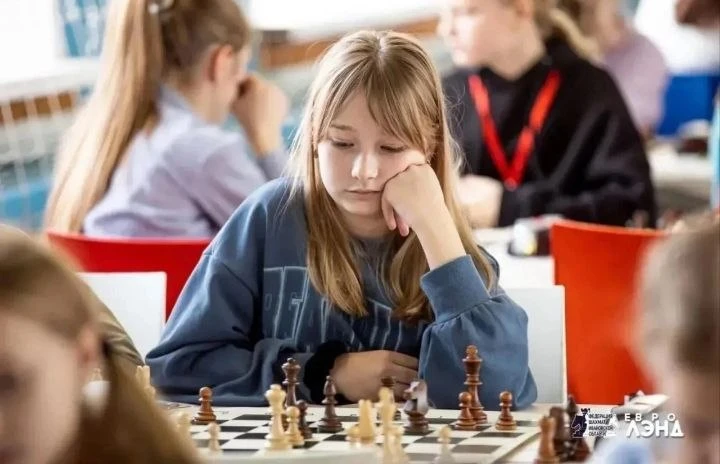 Юная шахматистка из Серпухова, София Гаер заняла 4-е место на Первенстве Азии по шахмат...