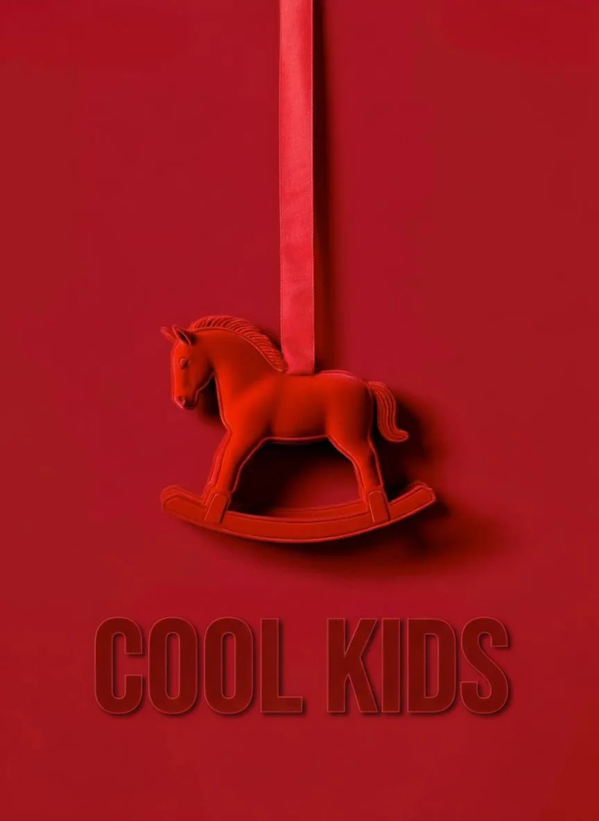 Дорогие друзья! ✨  

Команда семейного журнала COOL KIDS от всей души поздравляет вас с наступающим 