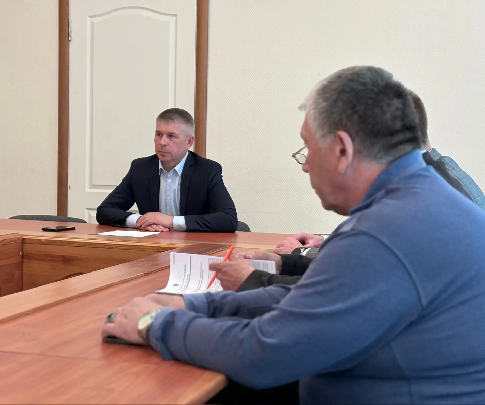 🌱Нужны ли субботники в Богдановиче? Традиционно к участию в них присоединяются трудовые коллективы, 