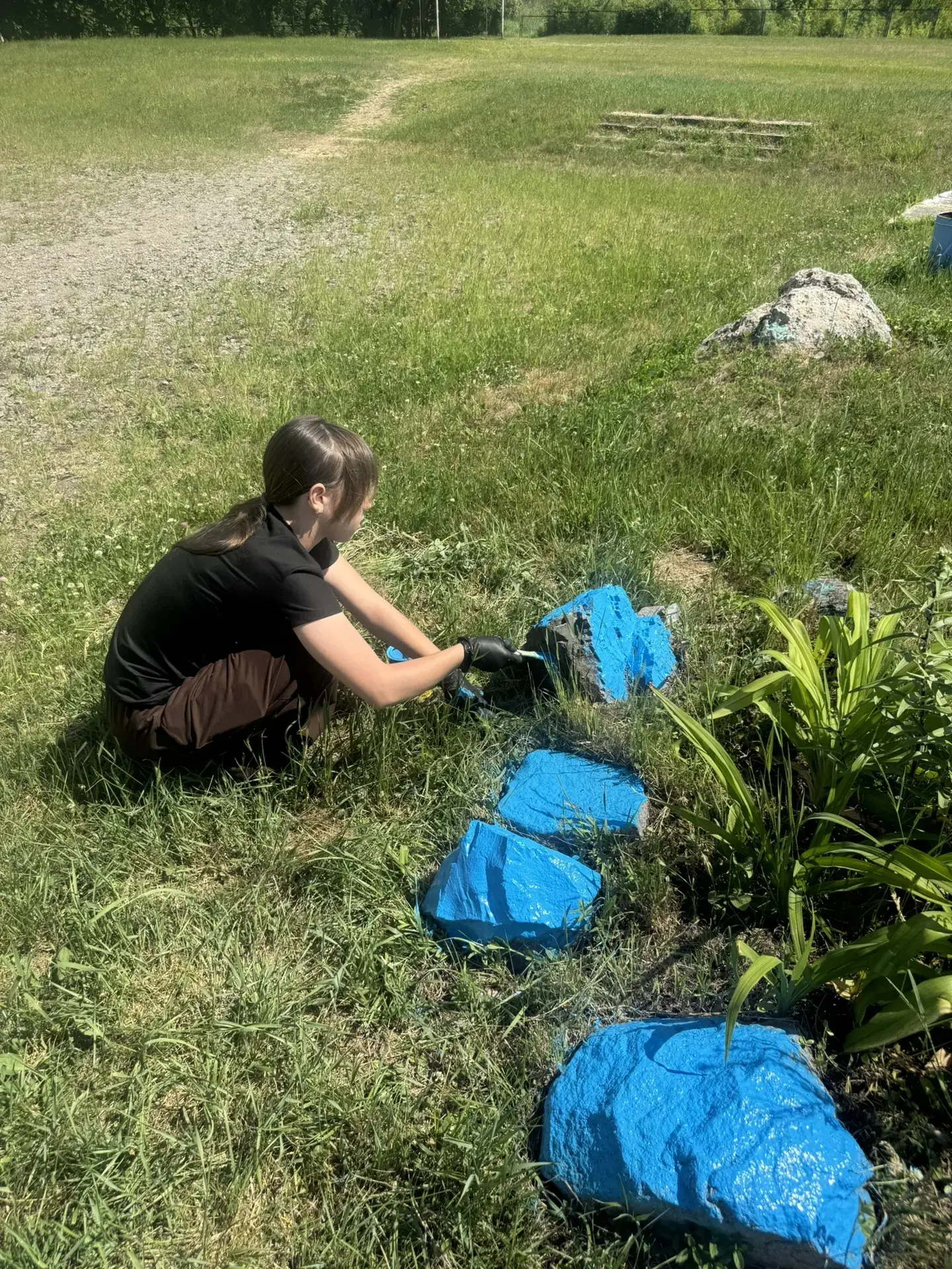 ☀️ Трудовые будни в школе — это тоже часть лета! ☀️

В нашей школе продолжают работать трудовые форм