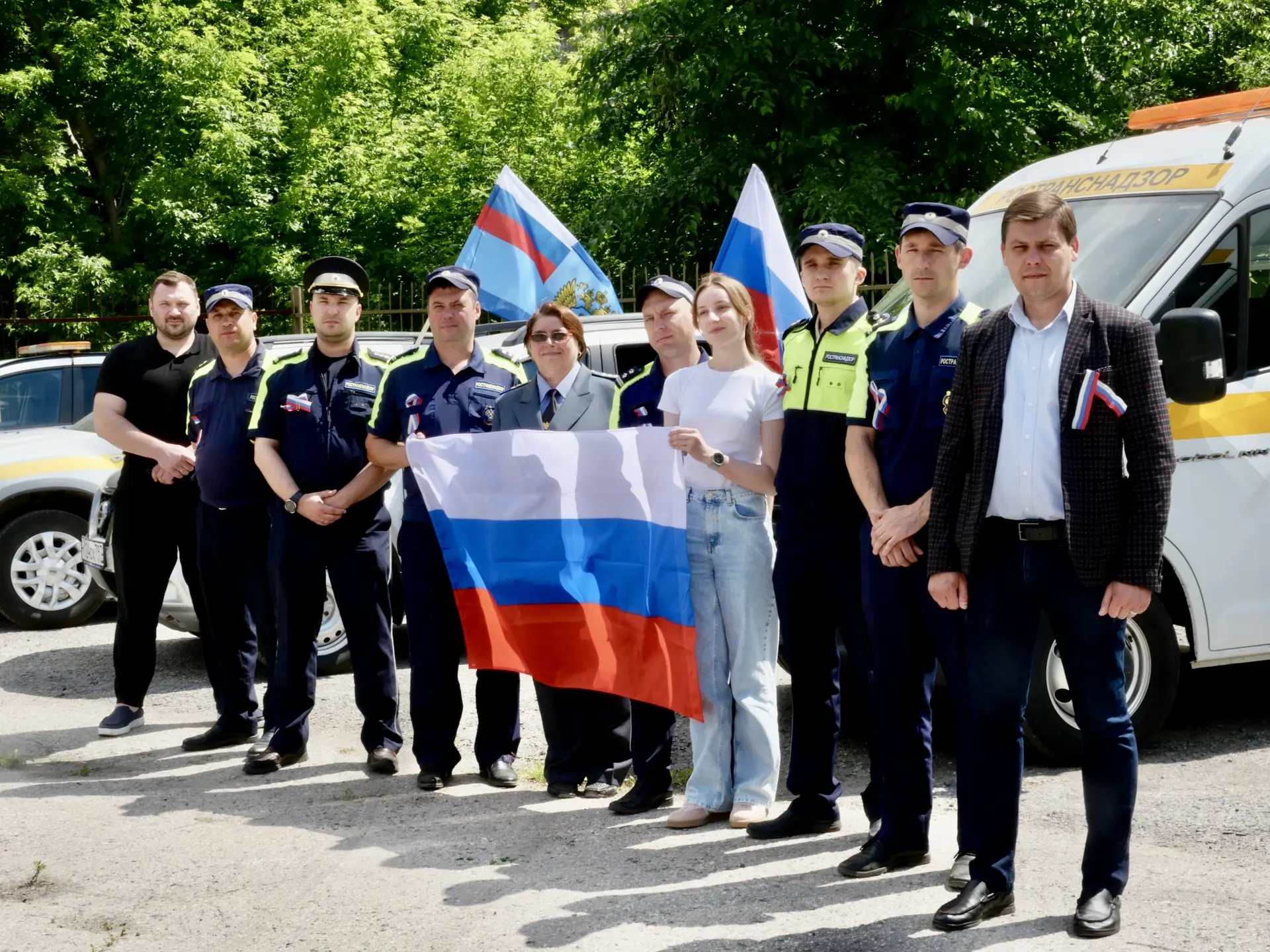 С Днём России! 🇷🇺

Наша сила — в единстве и любви к родной стране.

В преддверии праздника Министе