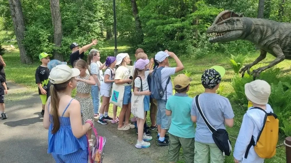 🌟🦒 УДИВИТЕЛЬНОЕ ПРИКЛЮЧЕНИЕ 3 «А»: ЭКСКУРСИЯ В ЗООПАРК! 🦜✨  В преддверии летних каникул ученики 3 «А