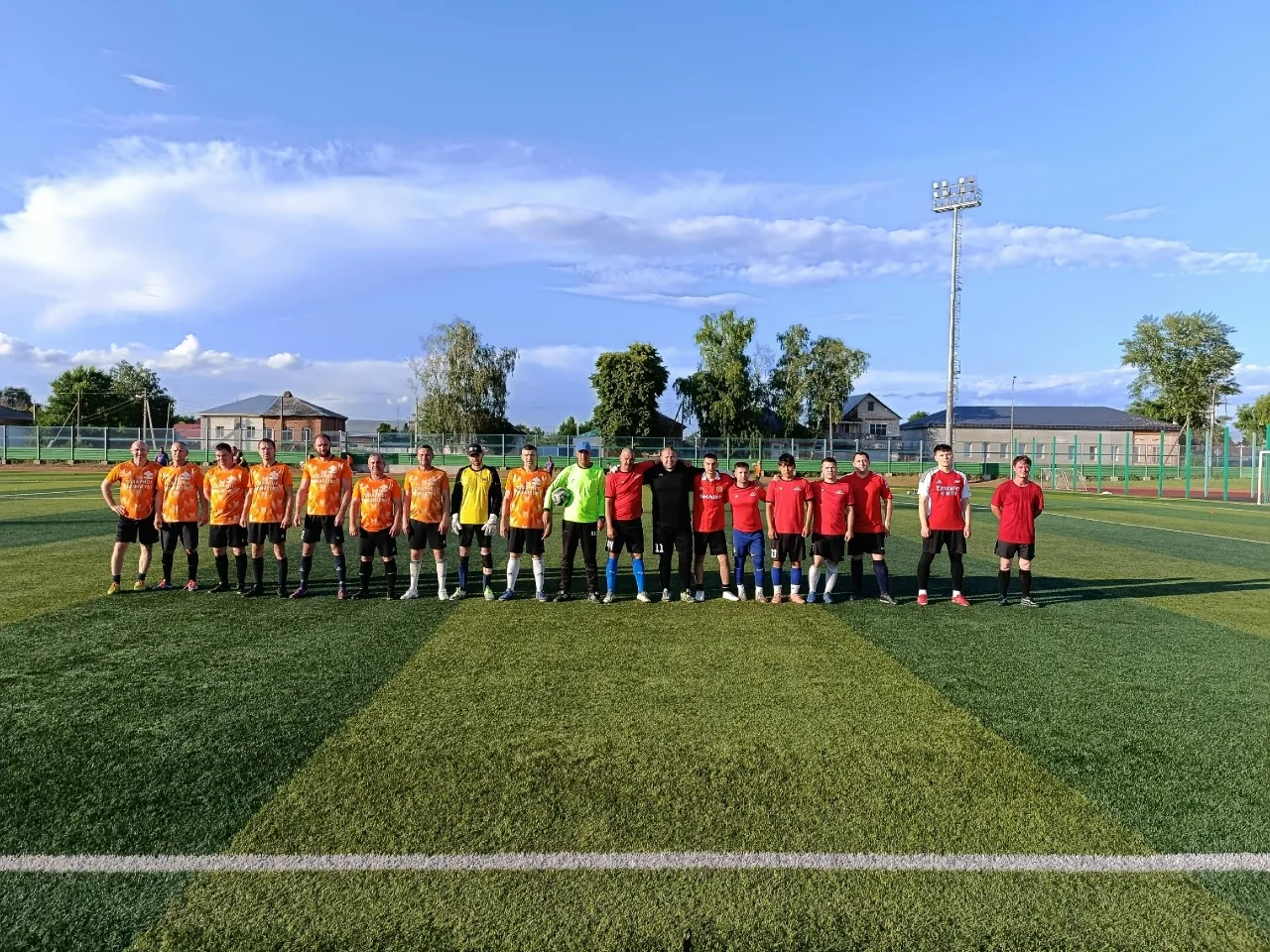 🥅14 июня на стадионе "Старт" города Маркса прошел 6 тур открытого Первенства Марксовского муниципал