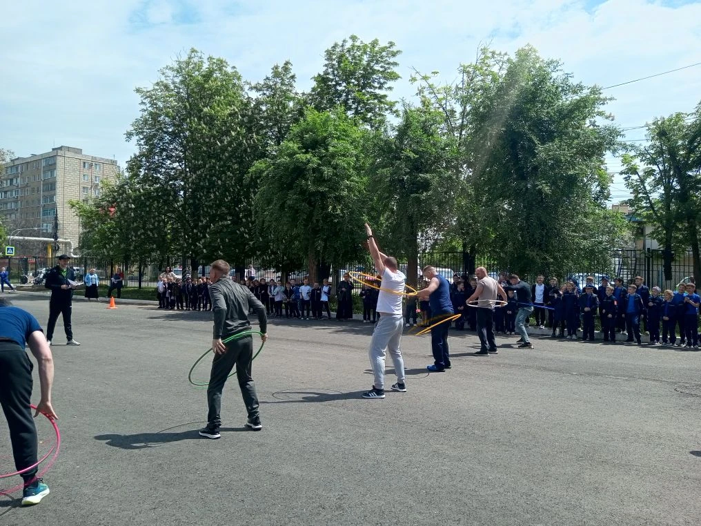Мама, папа, я - спортивная семья!»     15 мая  в Международный  день  семьи,  в школе был организова