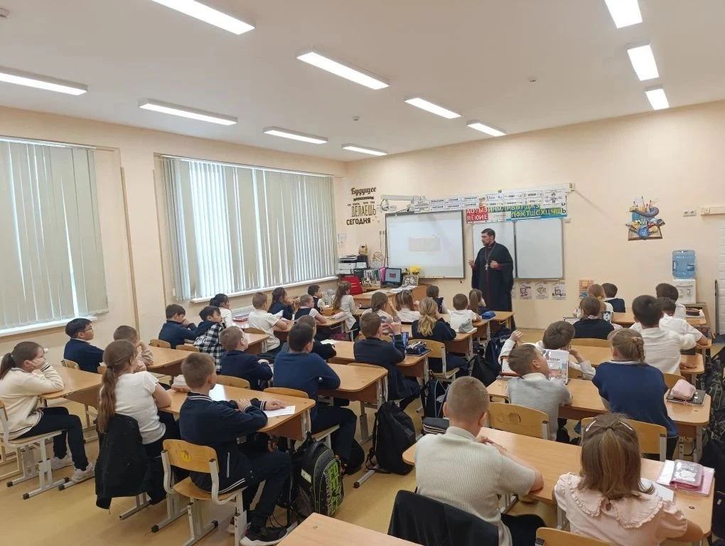 🕊 Настоятель храма Преображения Господня посёлка Южного, священник Давид Кочаров, с радостью посетил