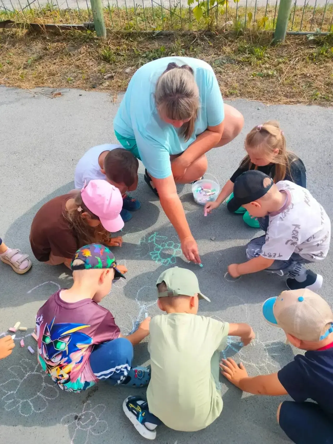 16 июля в нашем детском саду прошёл праздник творчества, посвящённый Всемирному дню рис...