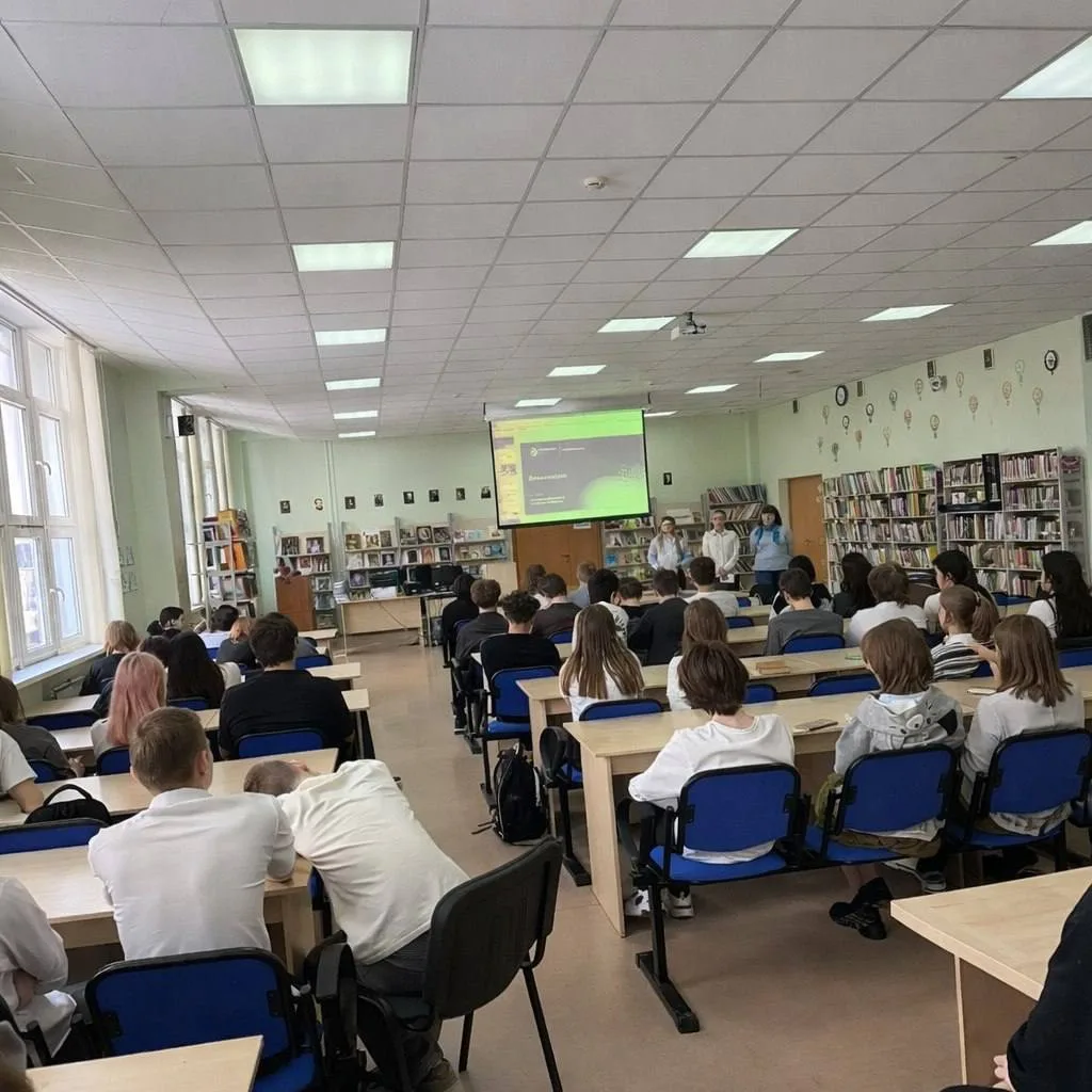 ↗ Выбираем будущую профессию вместе  Преподаватели Колледжа РОСБИОТЕХ вместе со студентами провели п