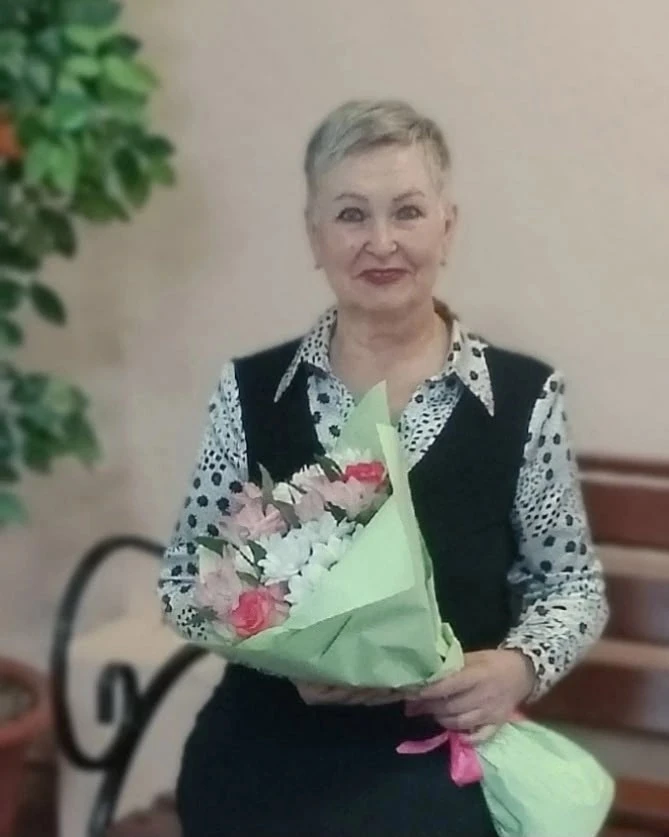 В Сыктывкаре преподаватель музыки удостоена звания «Заслуженный учитель Российской Феде...