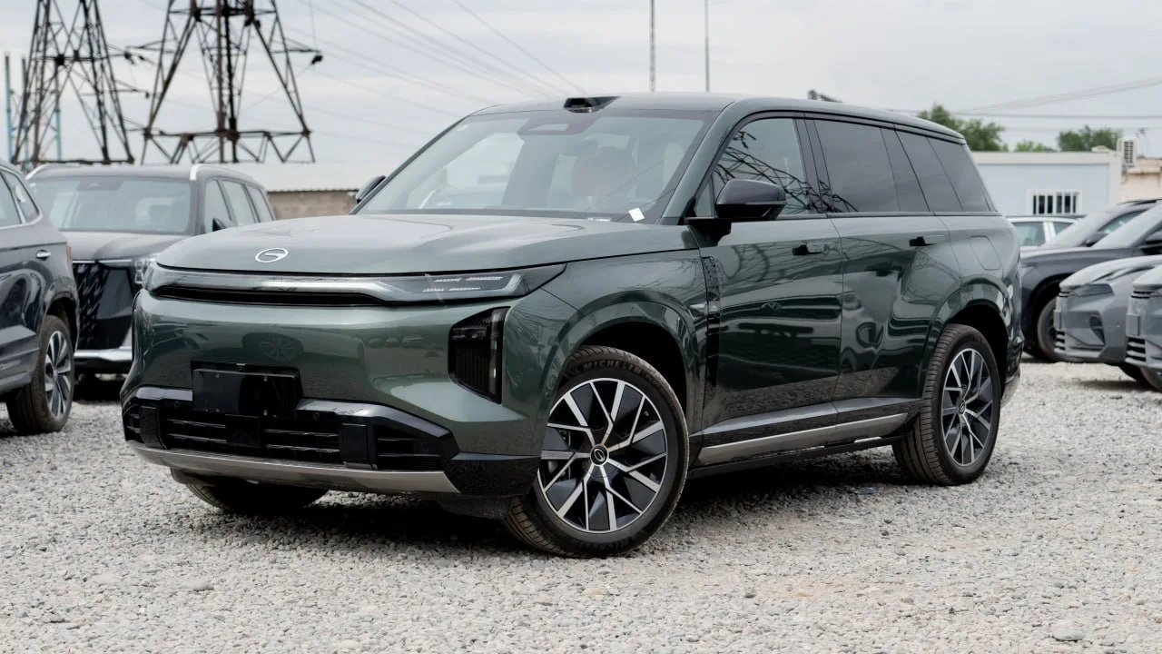 GAC S7
✅В наличии |✅Новый |✅2025 г.в. 

Параметры:
✅Двигатель: 1.5 гибрид 225kW 
✅КПП: автомат
✅Прив