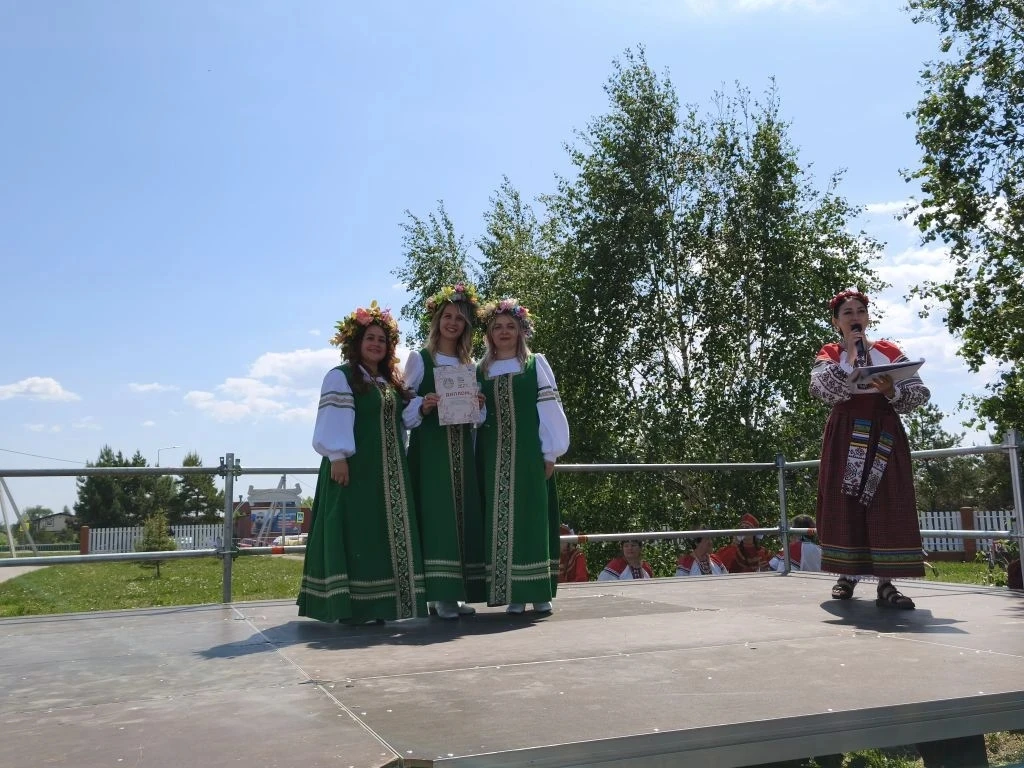 Фольклорный десант на «Каравоне» 🍃