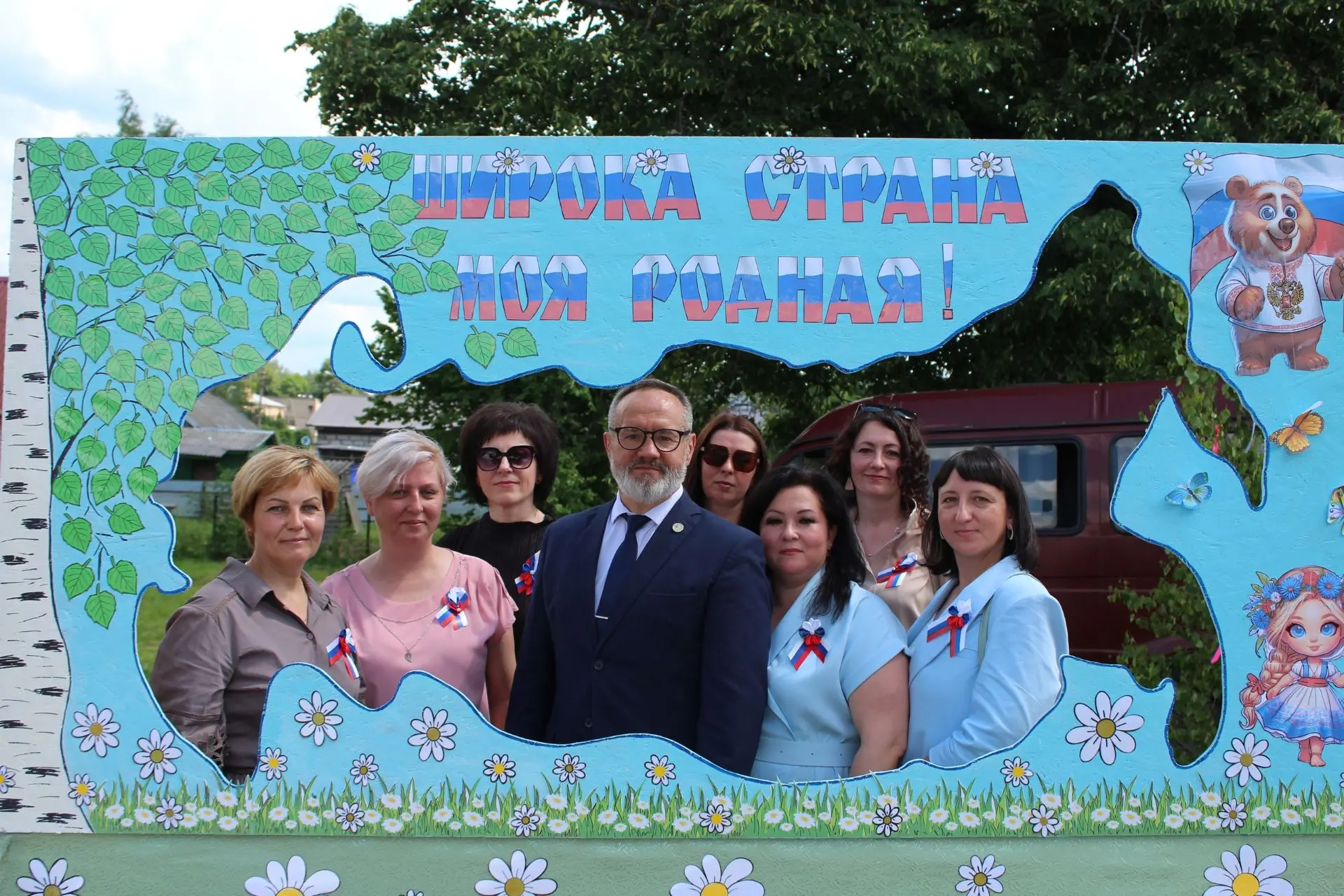 Творим красоту своими руками: наша фотозона на фестивале «Порубежье»! 🇷🇺📸

Друзья, 12 июня, в Ден