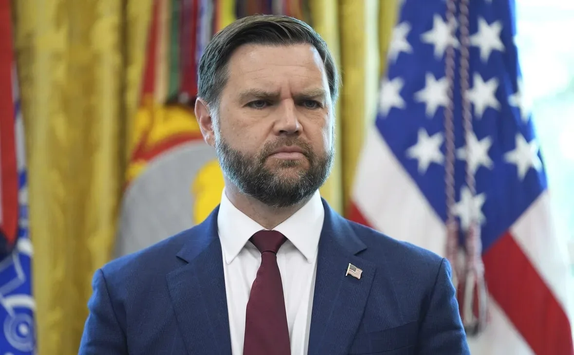 Вице-президент США Джей Ди Вэнс предположил, что Антихрист, возможно, находится среди л...