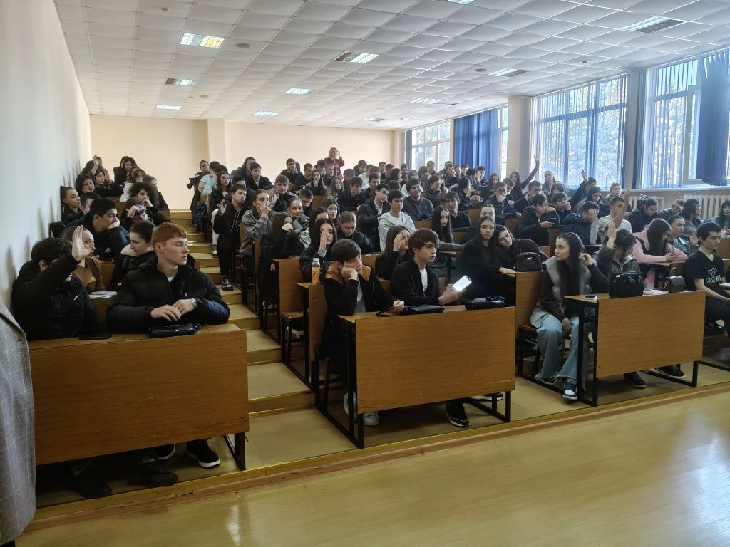 🔥В СКГМИ прошел ликбез по безопасности товаров  Как отличить качественный товар от подделки? На этот