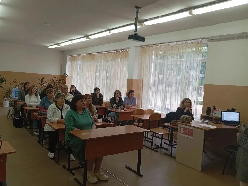 14 мая в МБОУ СОШ №36 состоялось общешкольное родительское собрание, в котором приняла участие врач-