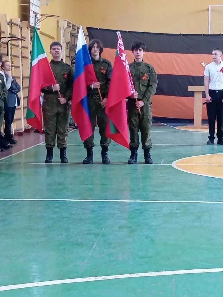 Юные герои Ждановки: Сердца полные памяти  Средняя школа № 2 города Ждановки стала местом, где честв