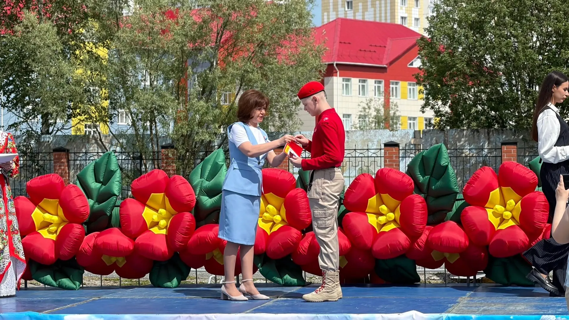 🎉 Торжественное вручение паспортов в День России! 

🇷🇺 Сегодня, 12 июня, в День России, в нашем л