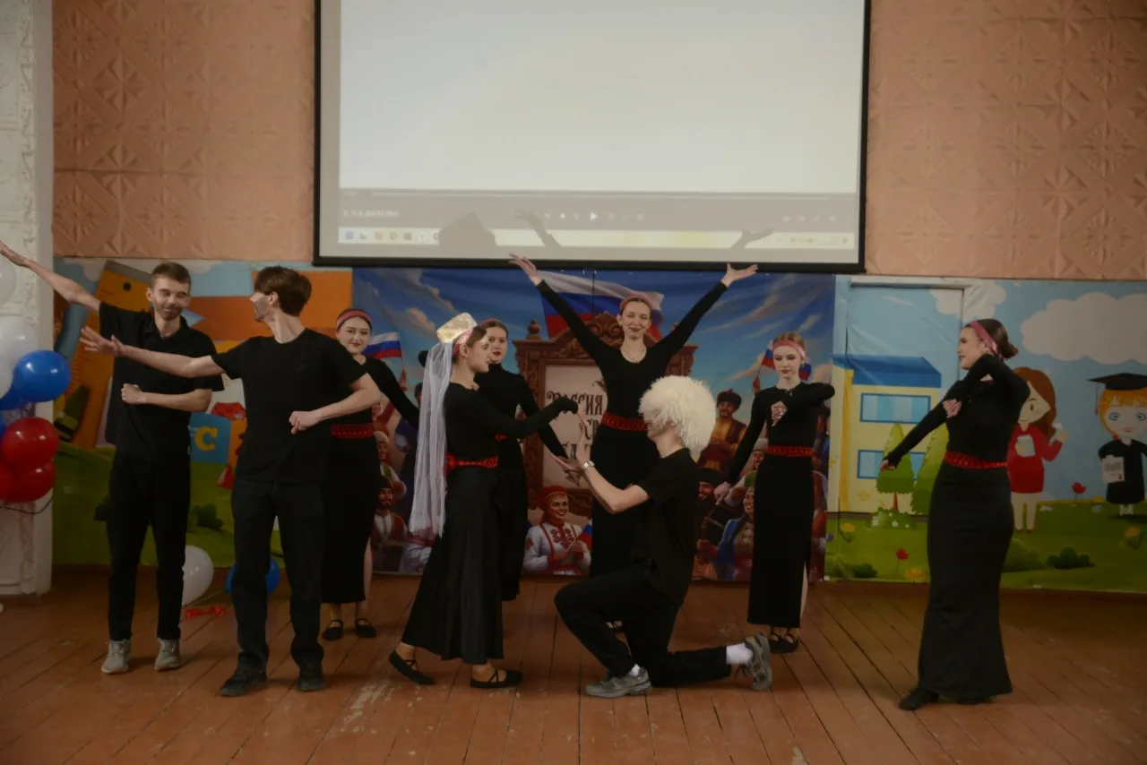 🇷🇺 Фестиваль "Россия: мозаика культур" - калейдоскоп традиций и сердец 💖  💫27 марта 2026 года ГБОУ "