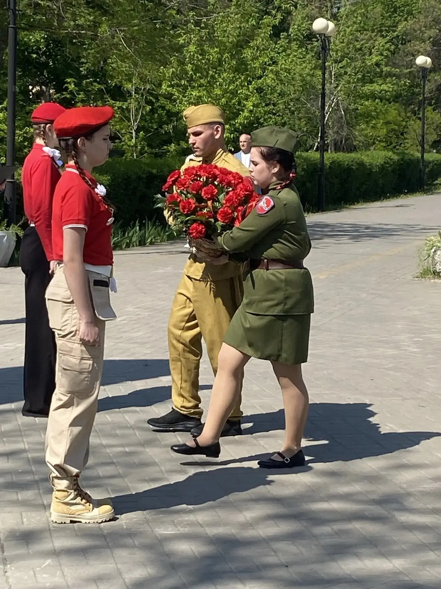 Юнармейцы нашей школы стали участниками важнейшего события - Вахты Памяти у обелиска, посвященного в