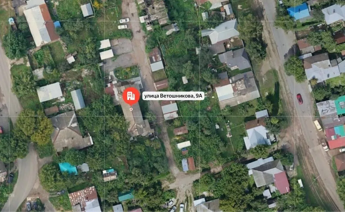 В центре Уфы снесут аварийный дом и расселят жильцов.