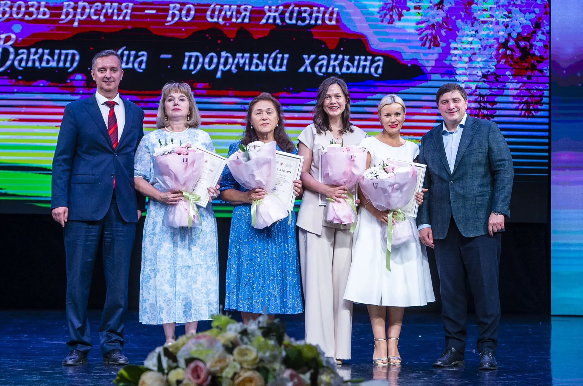 В Нижнекамске торжественно отметили День медицинского работника 🎊🩺 

Праздничное мероприятие прошл