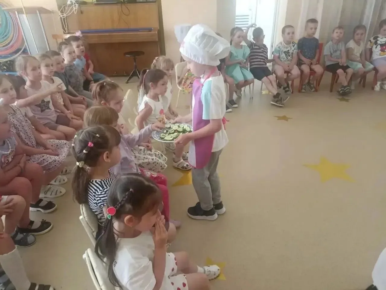 🍎 Детство — это время не только беззаботных игр, но и первых важных уроков, которые ос...