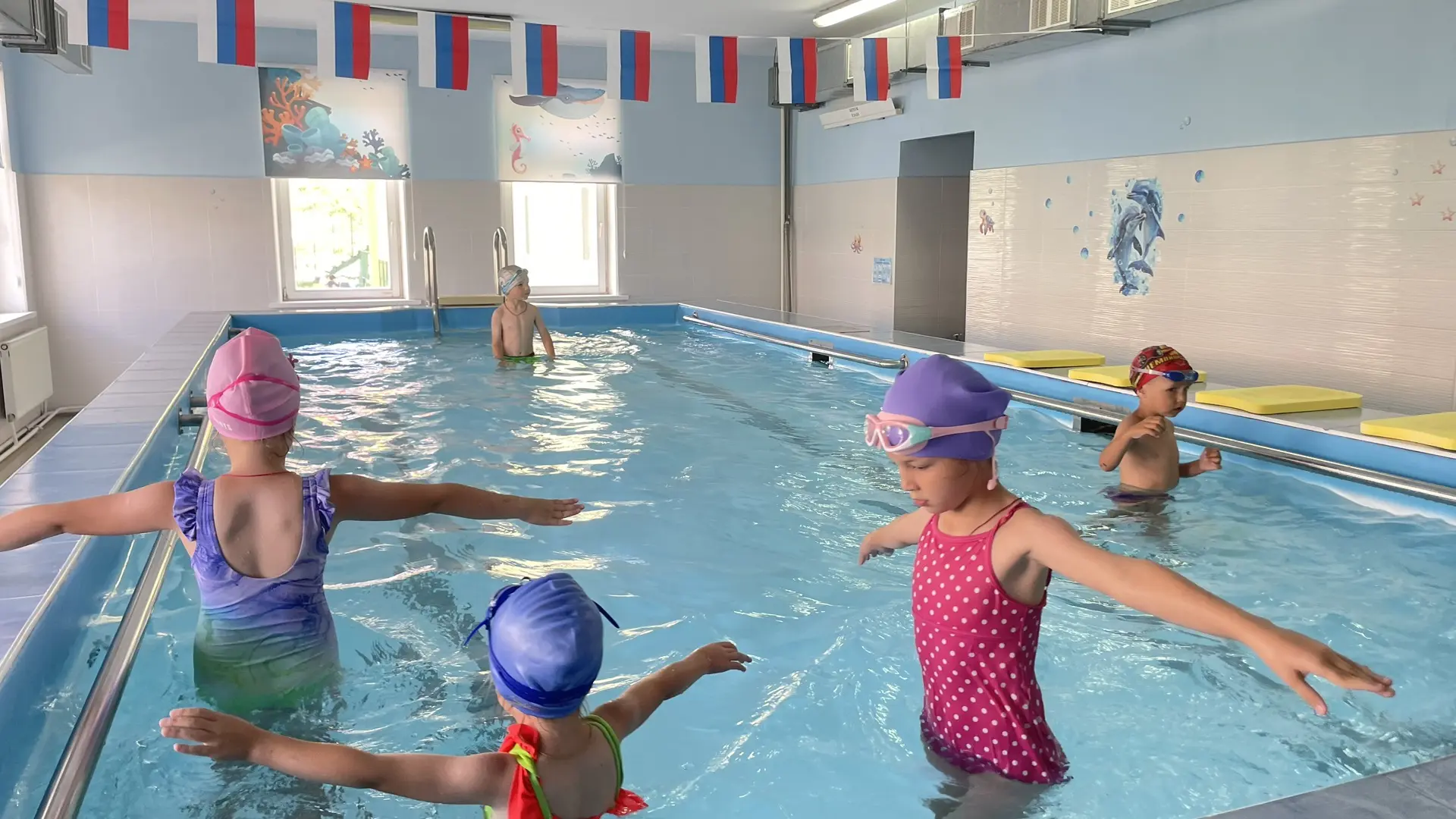 🏊‍♀️ Ура, друзья! Плавание возвращается в наш детский сад! 🏊‍♂️