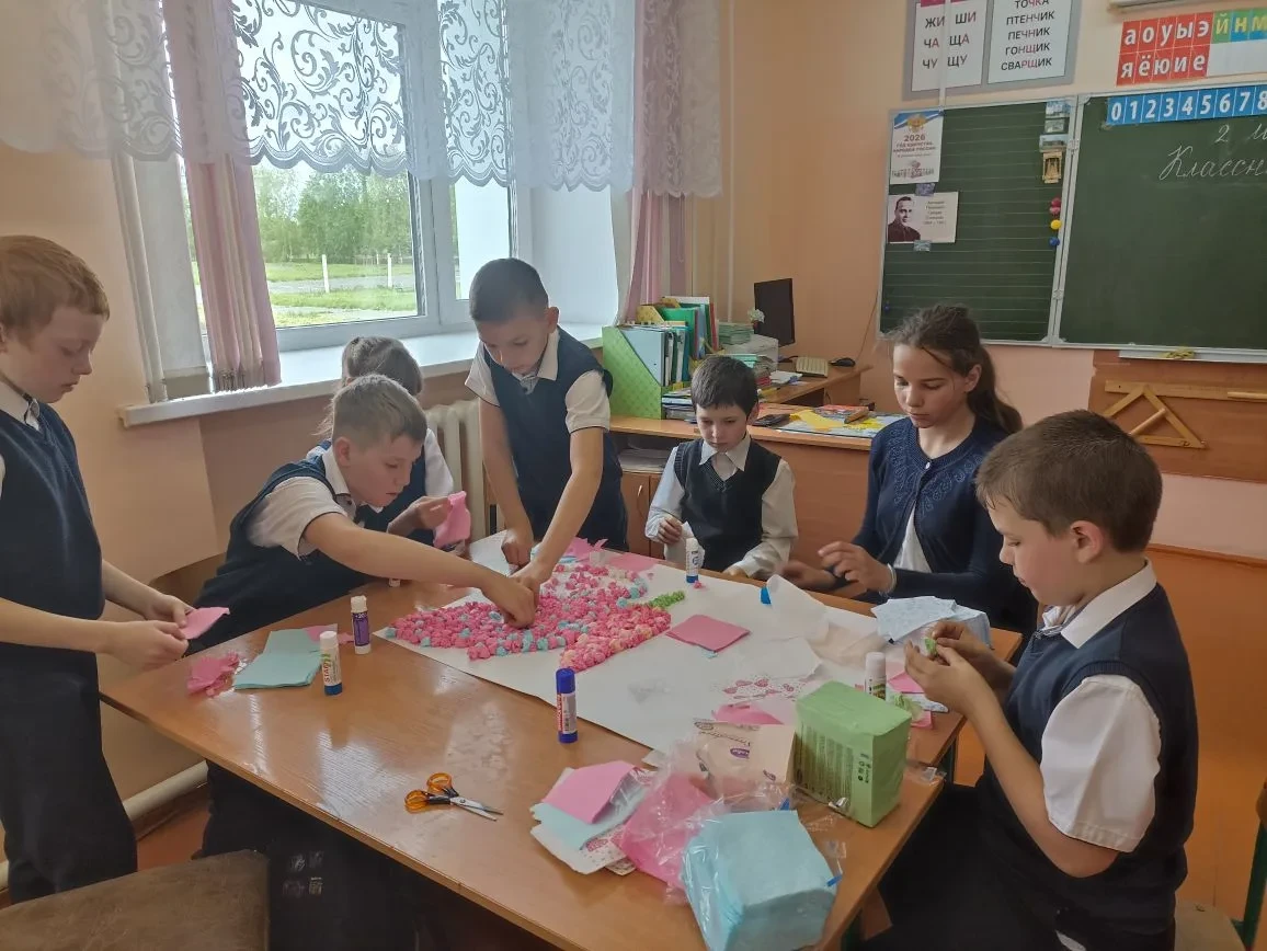 🎨 День творчества в рамках предметной недели в Пановской школе