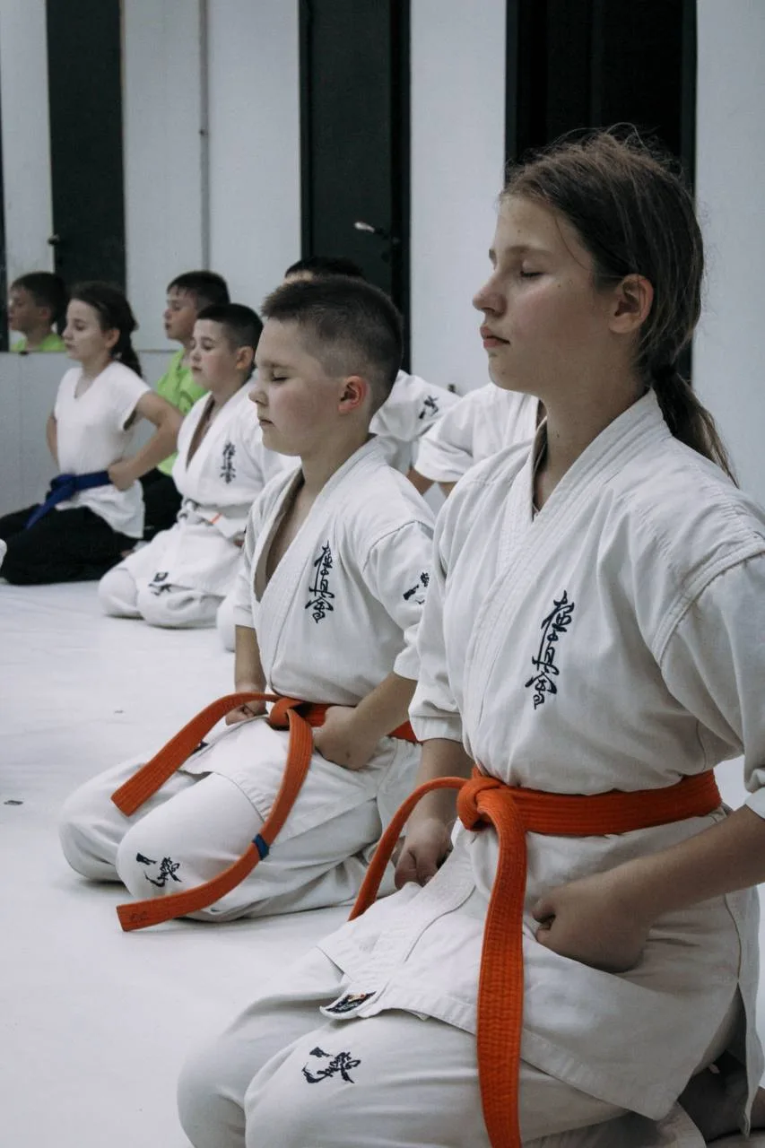 Каратисты в деле! 🥋 Закаляем тело и дух на каждой тренировке. 💪🔥