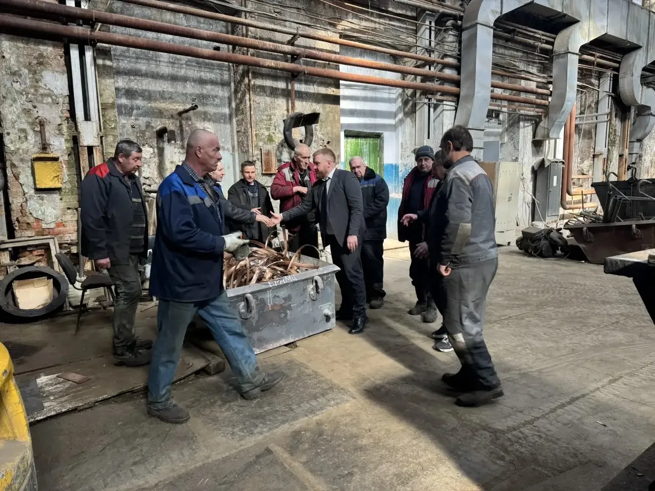 🏭 Завод в Кольчугино возобновил работу  Сегодня Кольчугинский завод по обработке цветных металлов сн