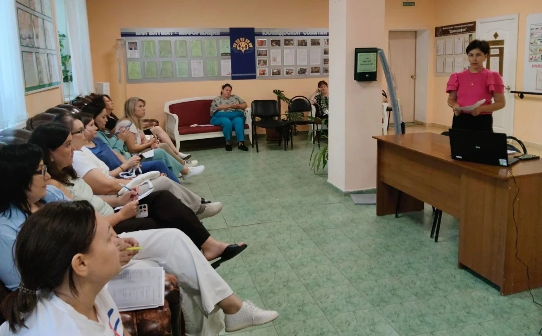 В ГАУСО КЦСОН "Омет" проведен инструктаж по действиям персонала при угрозе БПЛА и ракет...