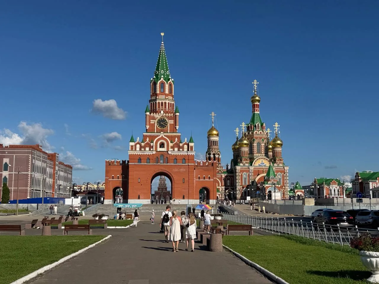 Причём здесь не только архитектура из недружественных стран 😉 Тут есть и московская классика, и мес