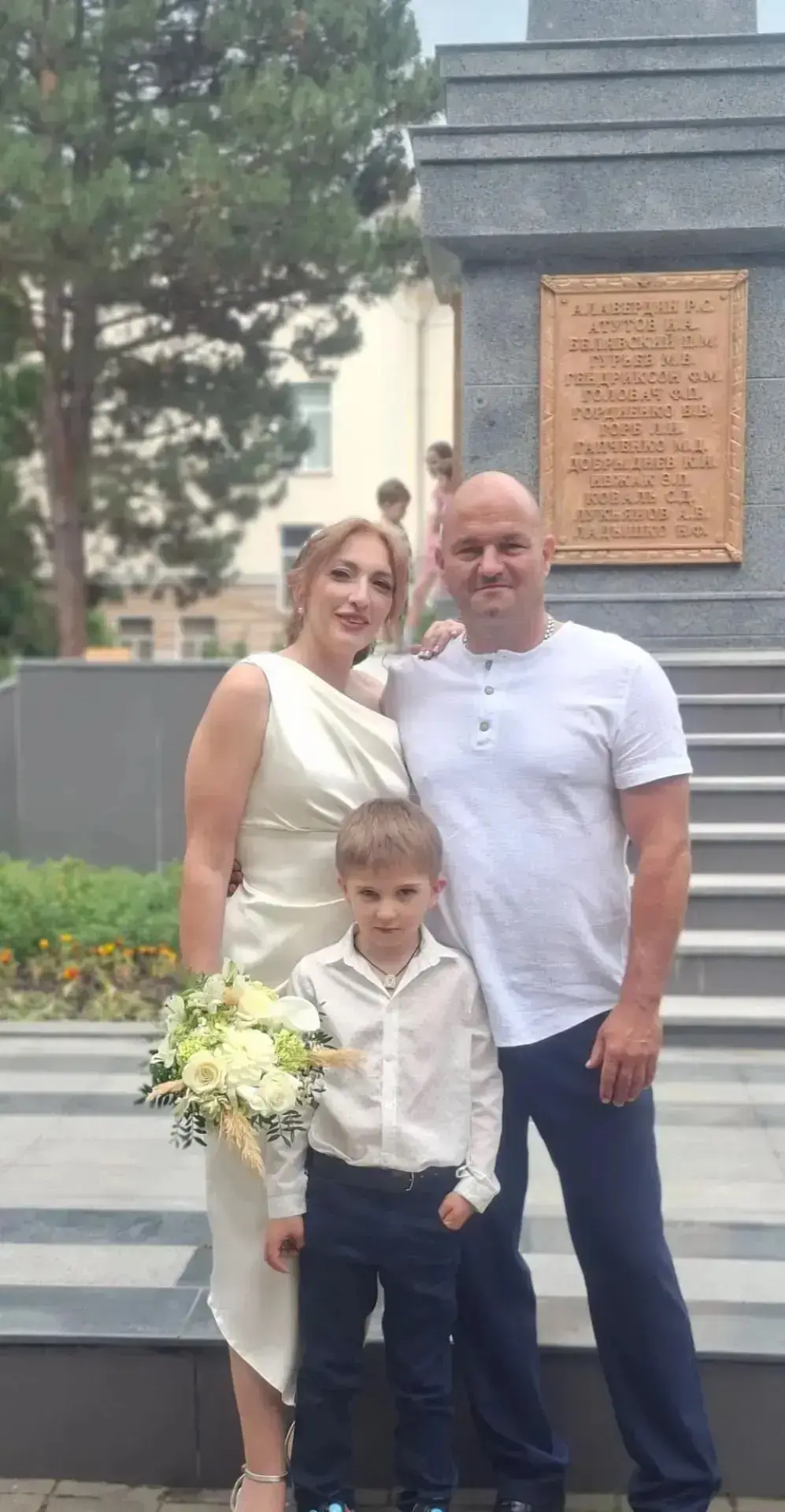 🧑‍🧑‍🧒‍🧒Семья — это самое дорогое, что есть у человека, а для ребёнка она — целый мир, где его лю