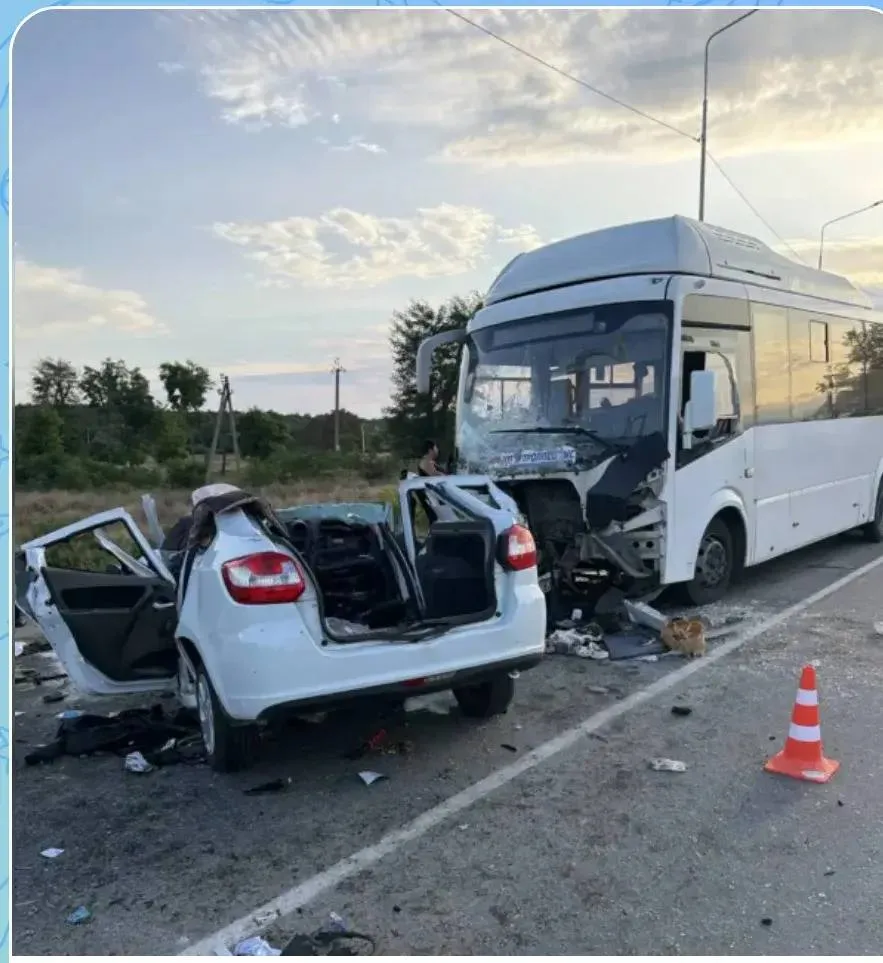 ❗️В Сакском районе в ДТП с рейсовым автобусом погибли двое детей и взрослый

По информации прокурату