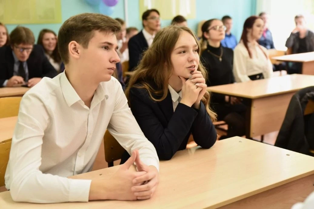 🚨 Девятиклассников не берут в 10-й — школы гонят в колледжи