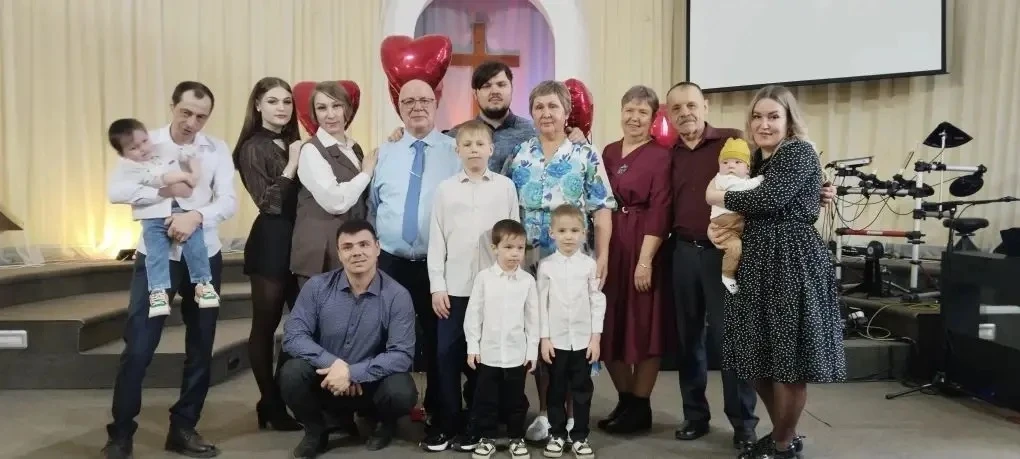 В День семьи, любви и верности мы хотим рассказать  о сотрудниках, нашей поликлиники. 

Знакомьтесь: