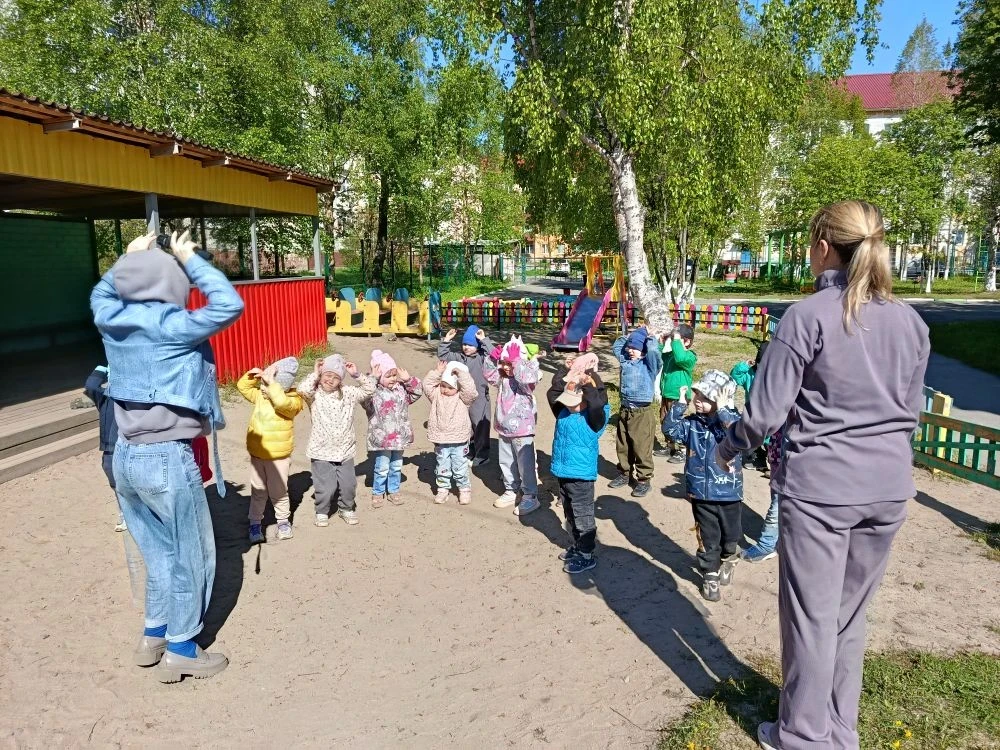 Лето – это время радости, веселья и новых открытий для наших маленьких воспитанников! В младшей груп