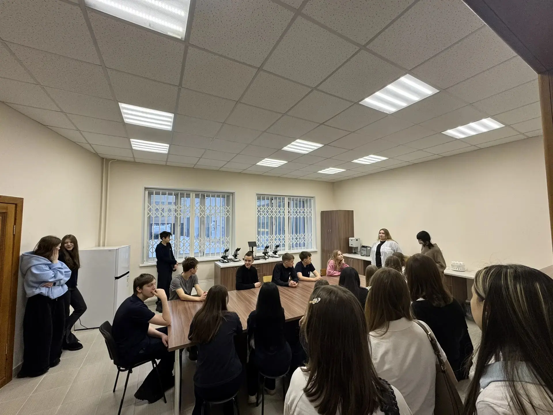 ПРОФОРИЕНТАЦИЯ В #МАОУСОШ222✅  В рамках внеурочных профориентационных занятий "Россия — мои горизонт