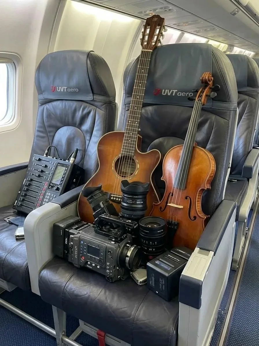 🎸 Хрупкое, ценное, музыкальное — как лететь с особым багажом

Гитара, камера, хрупкий сувенир или с