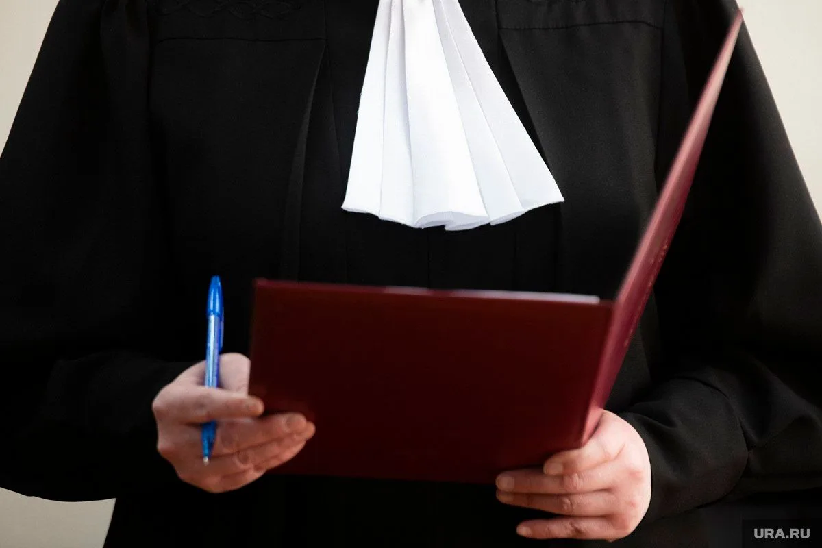 ⚖️ Отца за то, что лупил родную дочь, оштрафовали в ХМАО