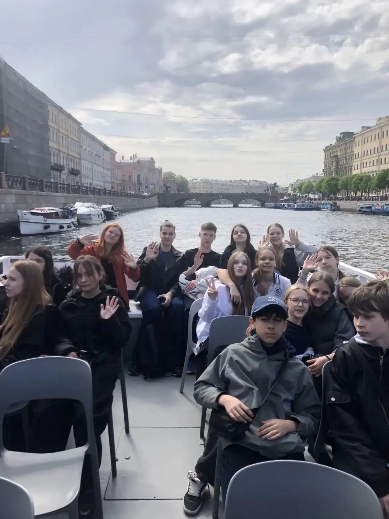 Экскурсия по рекам и каналам Санкт-Петербурга для самых активных!
В завершение учебного года мы с ра