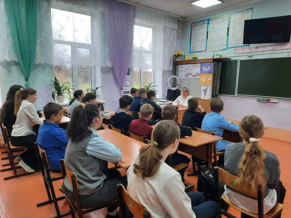 15 апреля педагог-психолог Филиппова Наталья Викторовна провела с обучающимися 5,6,7 кл.и 8-9 кл.  Х