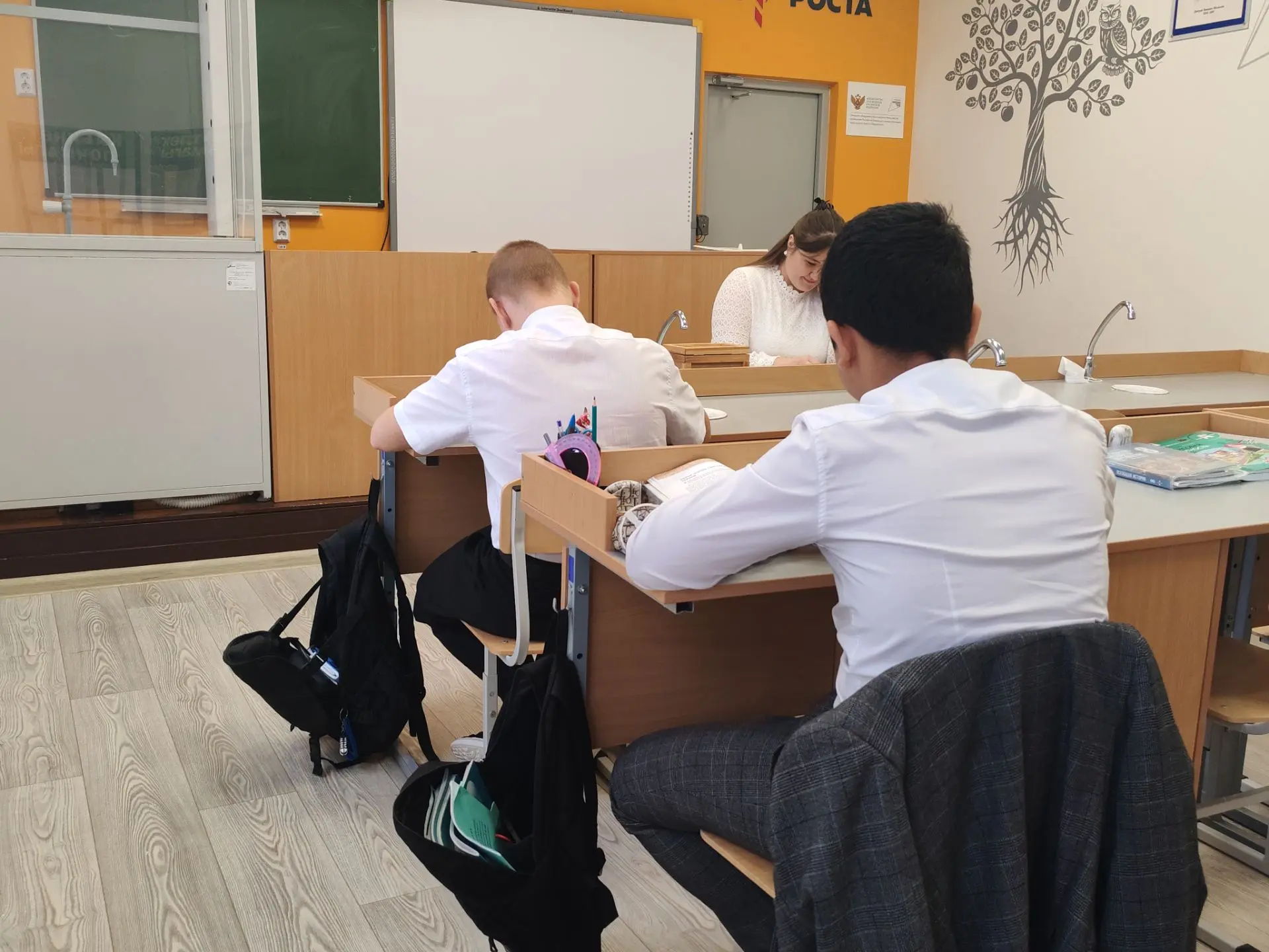 «Профессия начинается с ответственности: наш день в роли наставников»