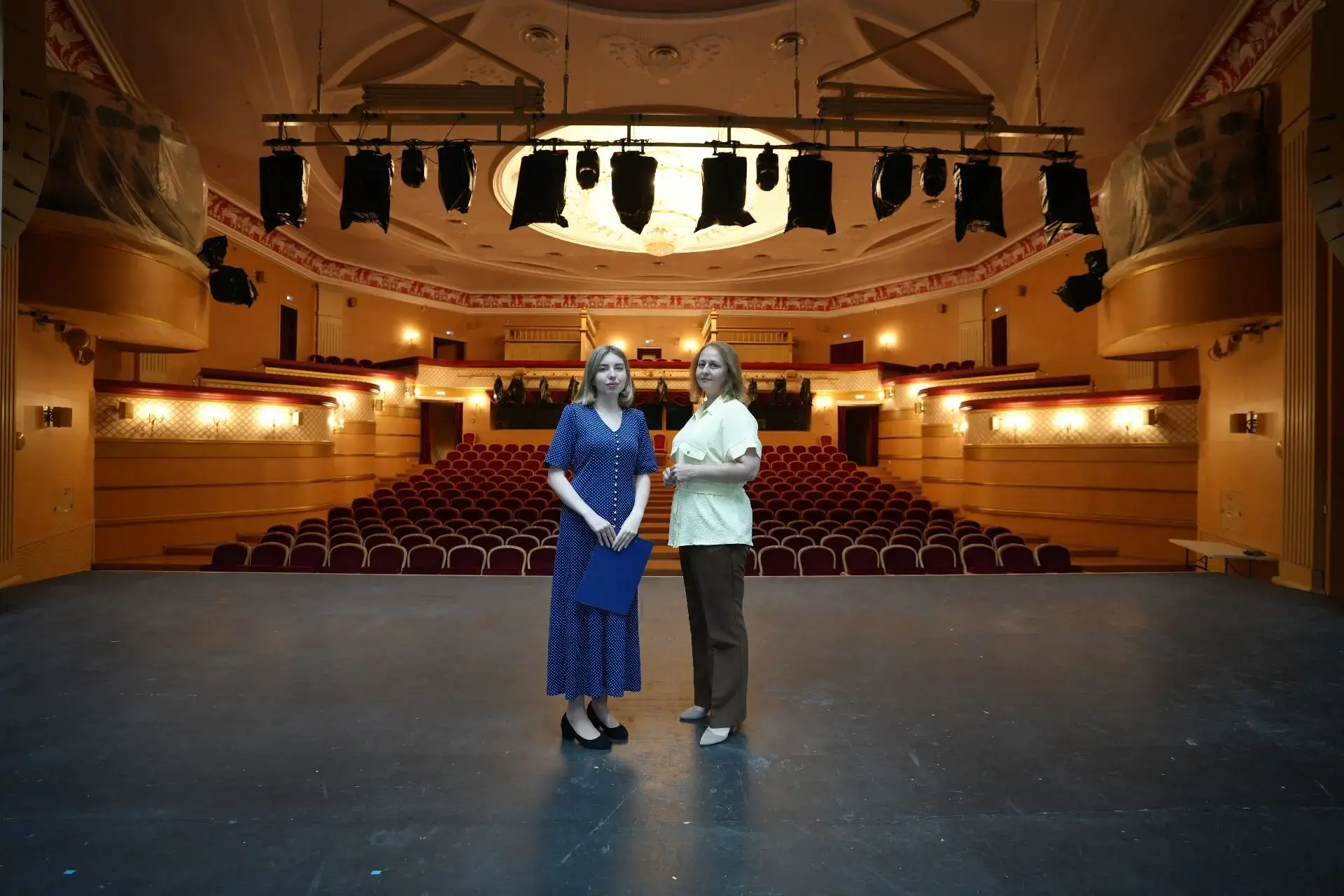 За кулисы Малого театра с «Мнением эксперта» 🎭

В новом выпуске нашей программы говорим о театре, с