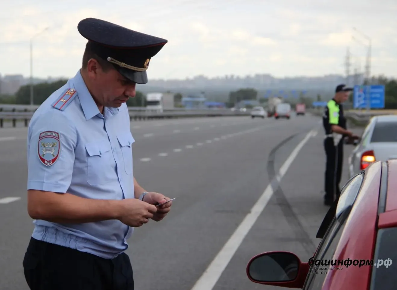 ❗️Республика Дәүләт автоинспекциясе хезмәткәрләре «Законнарны үтәүче граждан» чаралары кысаларында у