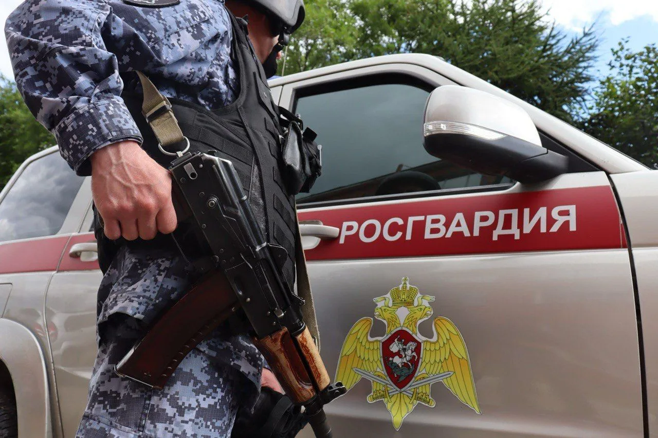🚨В Магадане задержан мужчина, доставший автомат в ходе уличной драки