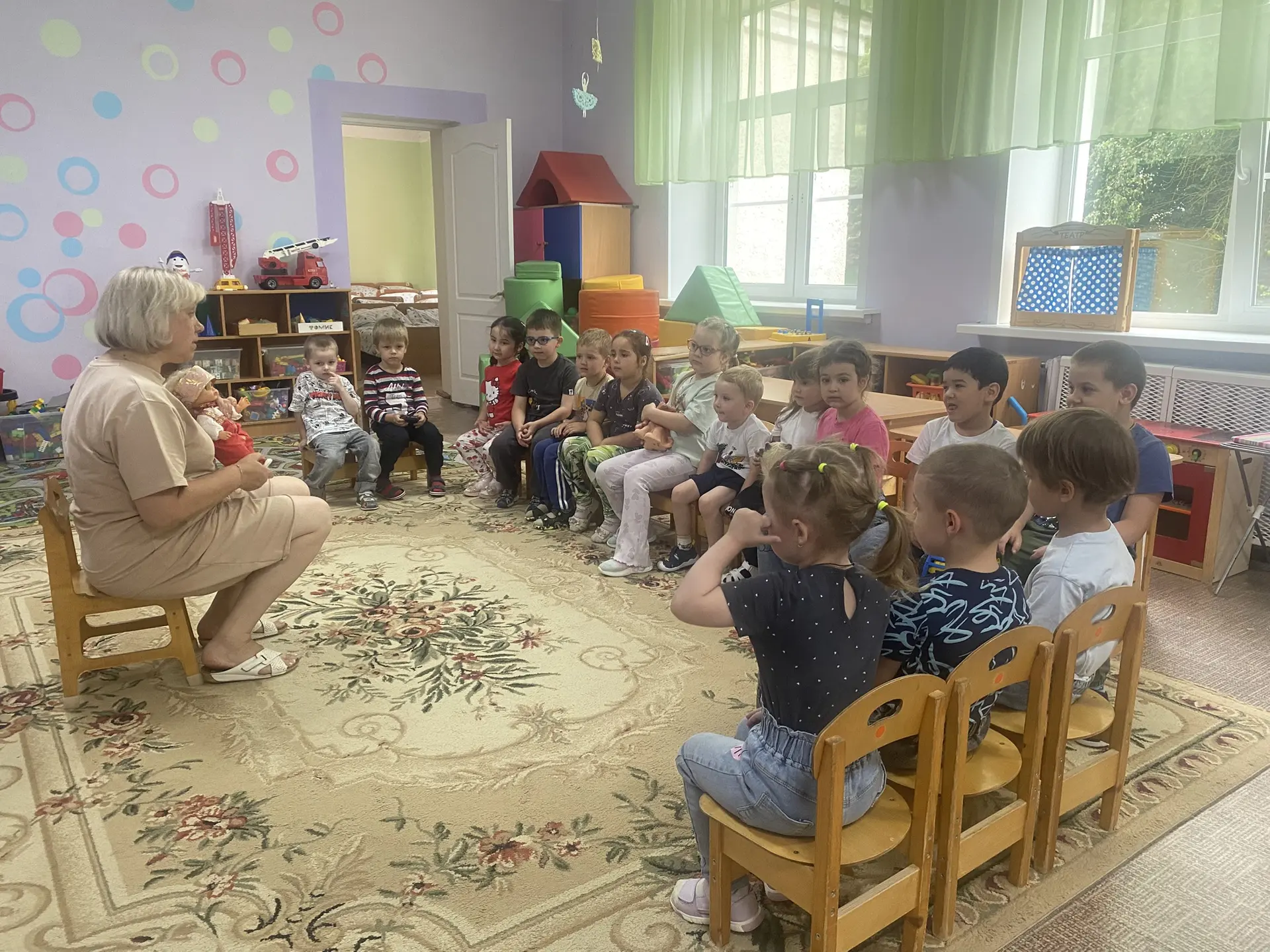 Продолжаем нашу Неделю интересных дел! Сегодня у нас был особенный день — День любимой игрушки и игр