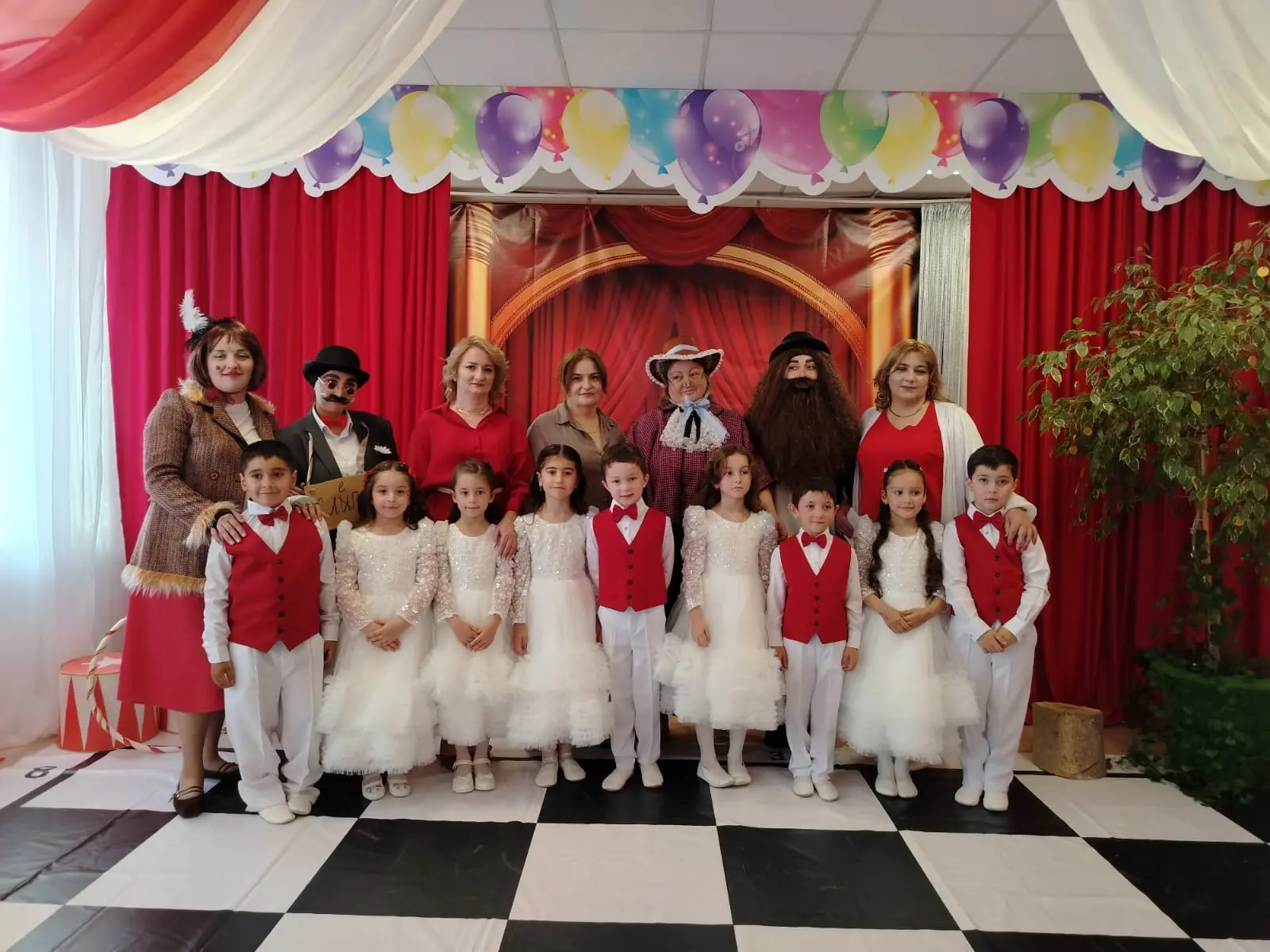 🗝 Золотой ключик найден, а дверь в Страну Знаний — открыта! 🎓

Сегодня в нашем детском саду прошел
